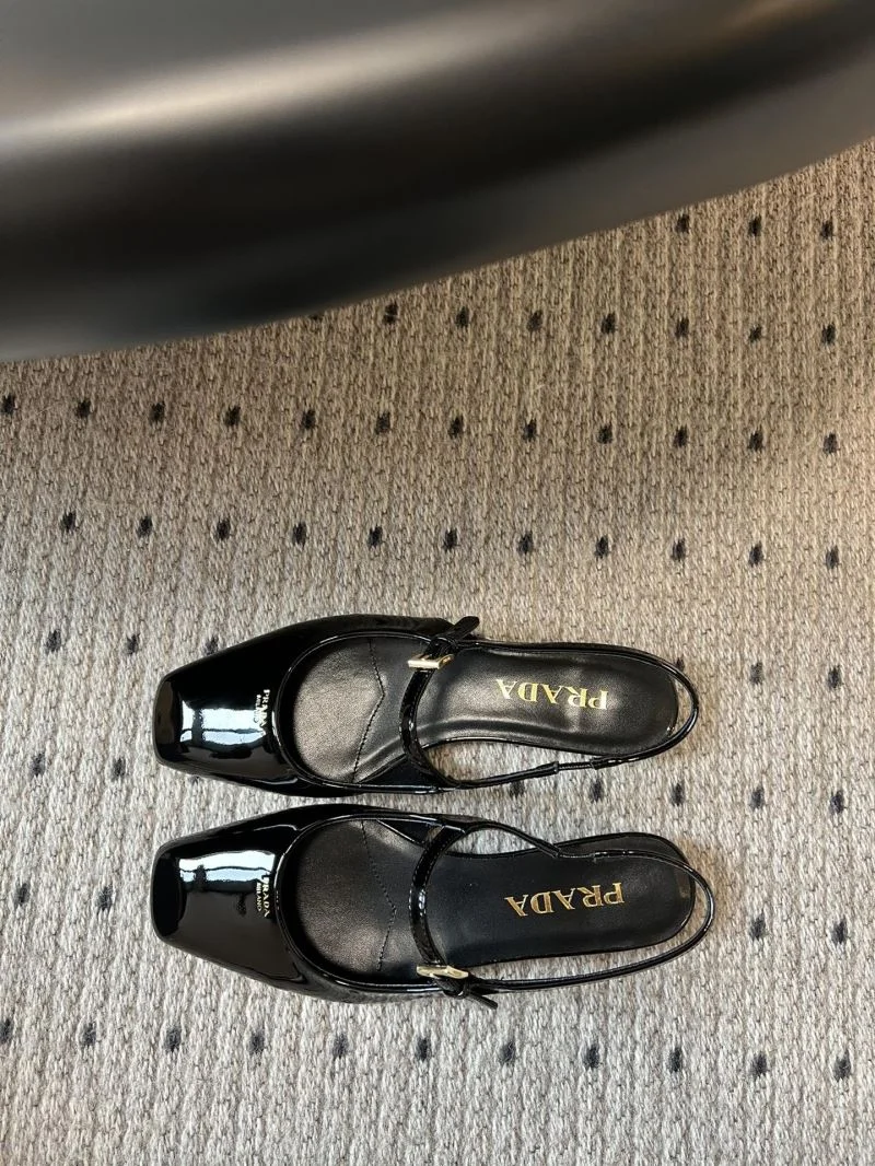 Prada Sandals Youthful 34709