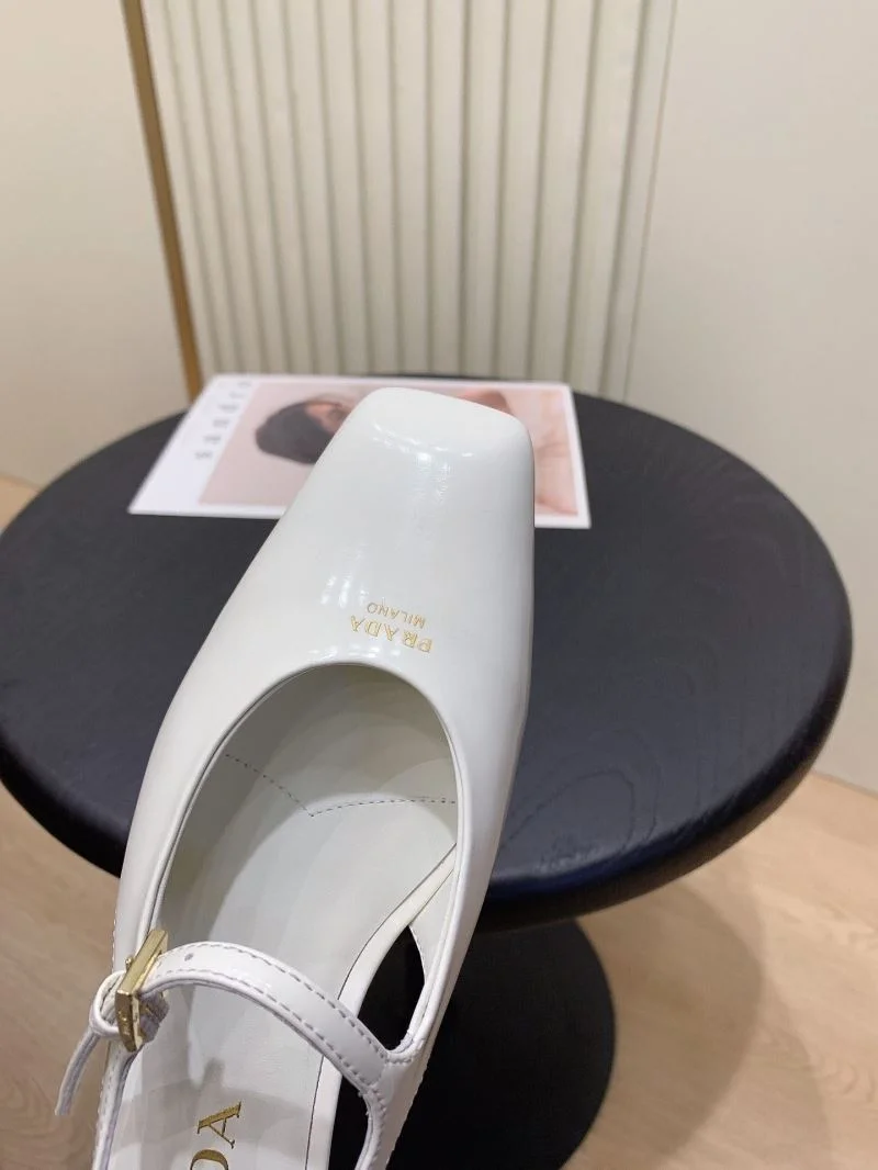 Prada Sandals Durable 34121