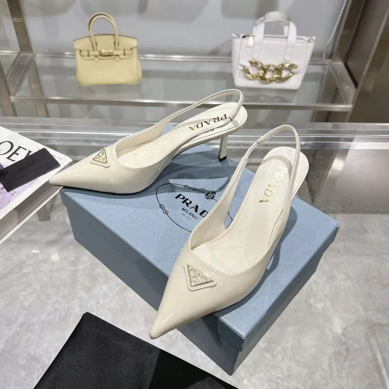 Effortless Prada Sandals 34102