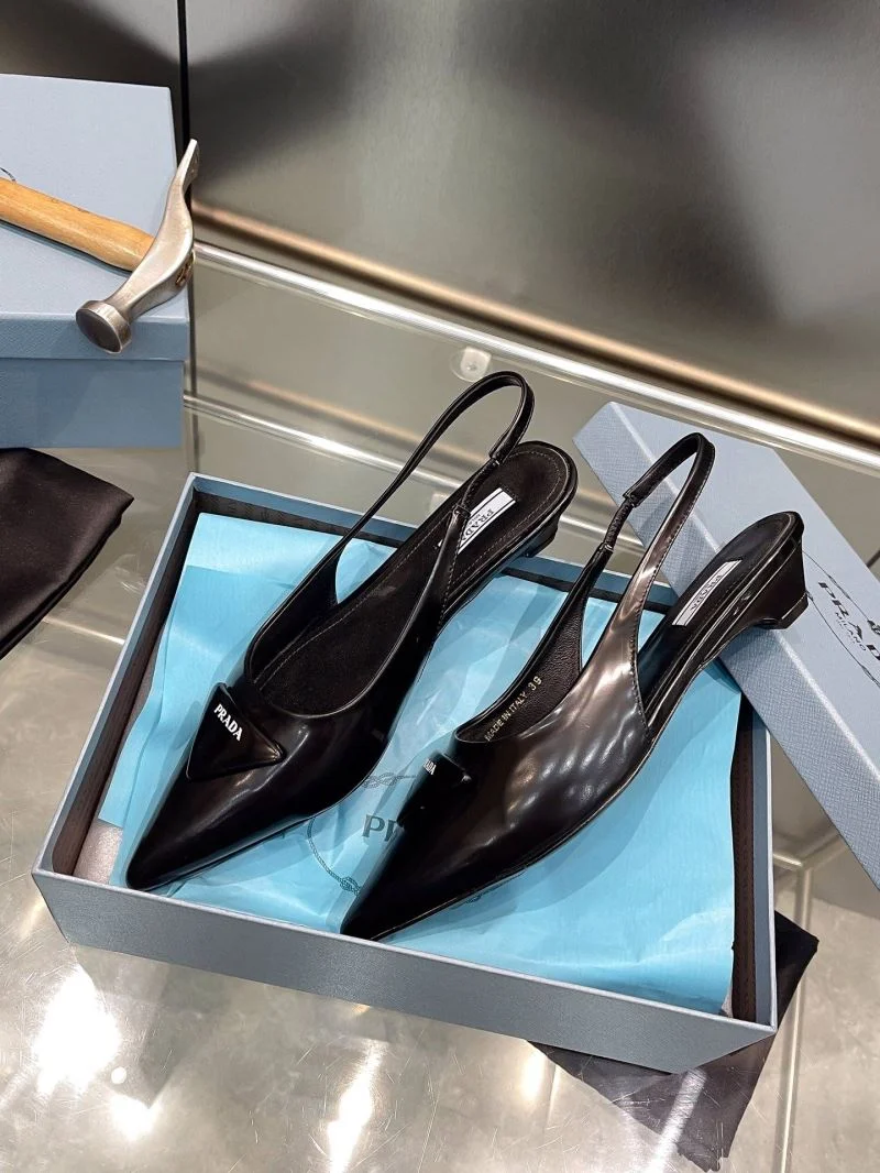 Sleek Prada Sandals 34075