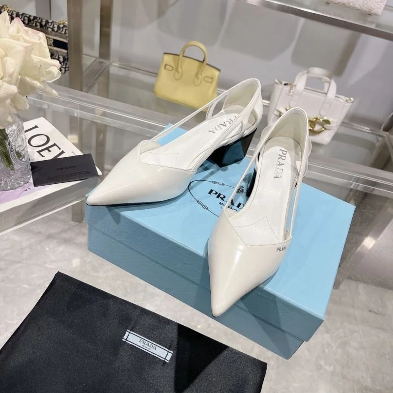 Stylish Prada Sandals 34070