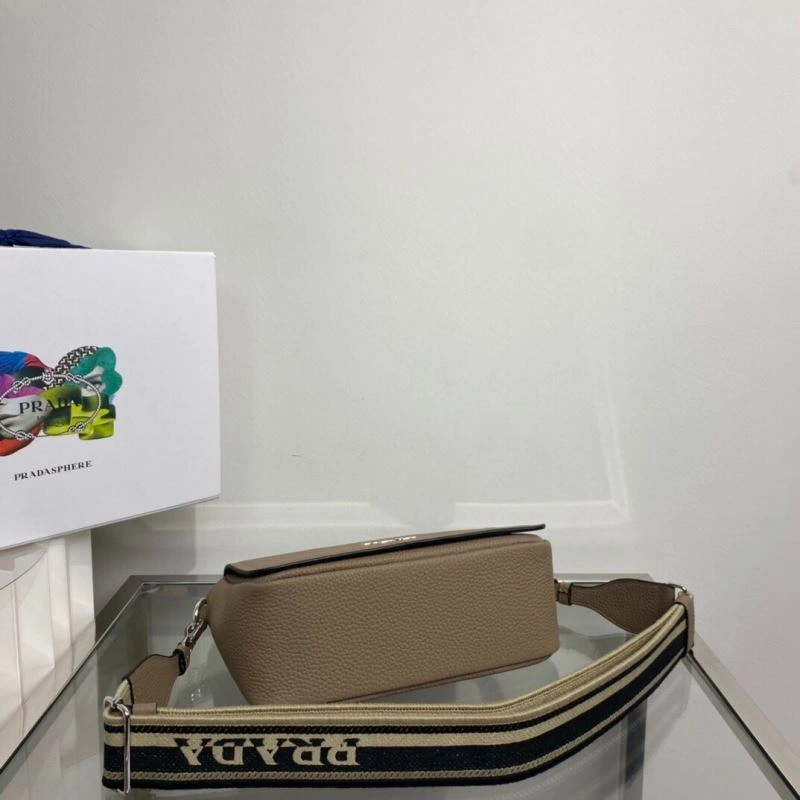 Lightweight Prada Satchel Bags 75130