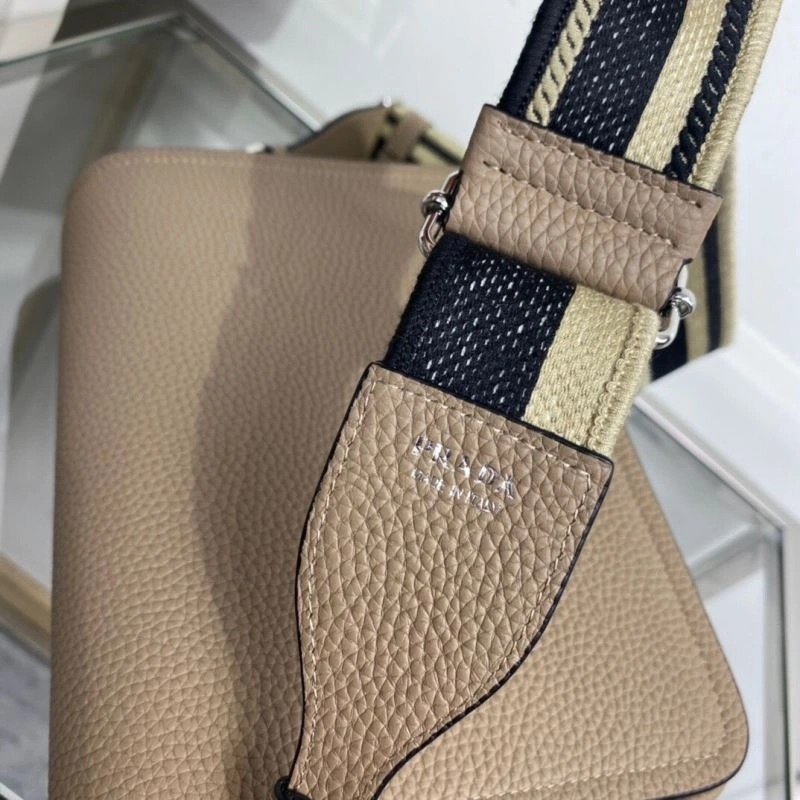 Lightweight Prada Satchel Bags 75130