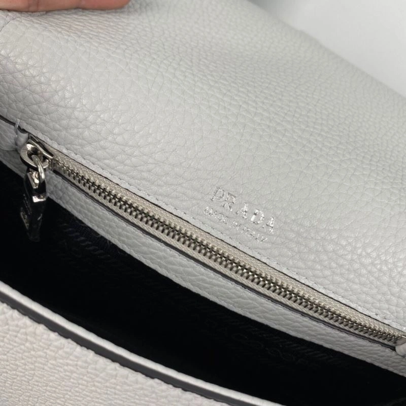 Prada Satchel Bags Casual 75122