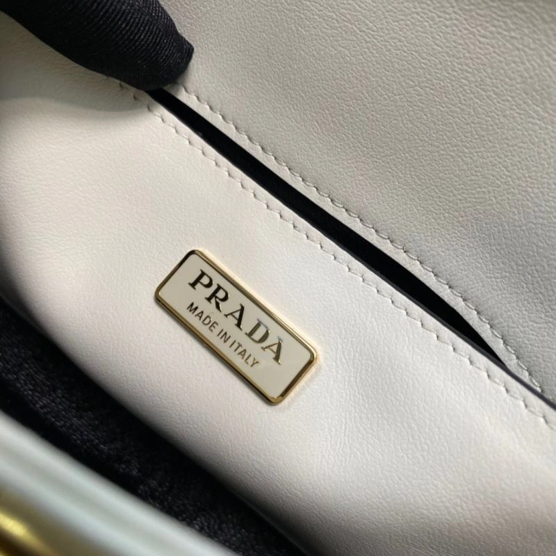 Prada Satchel Bags Stylish 75105