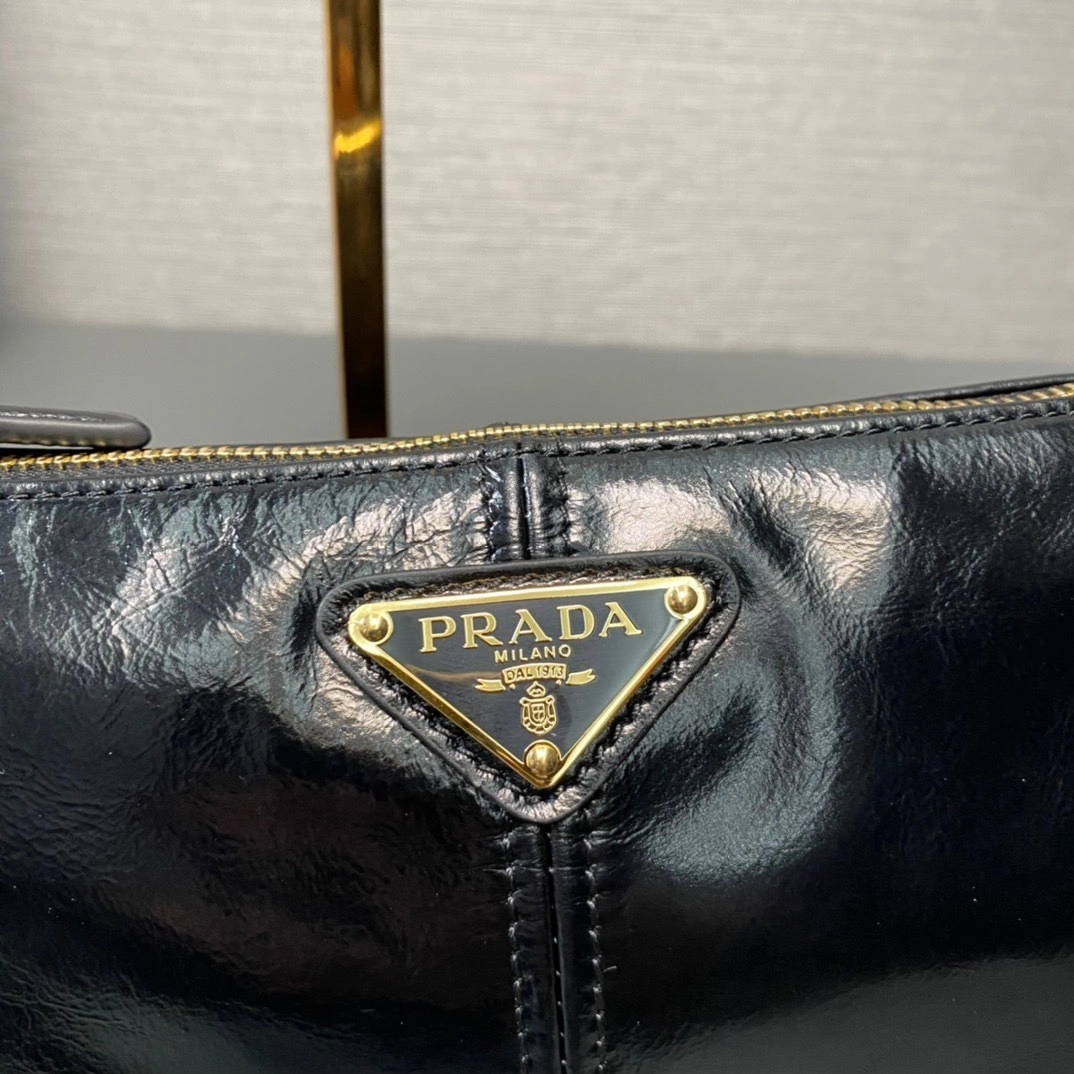 Compact Prada Satchel Bags 71656