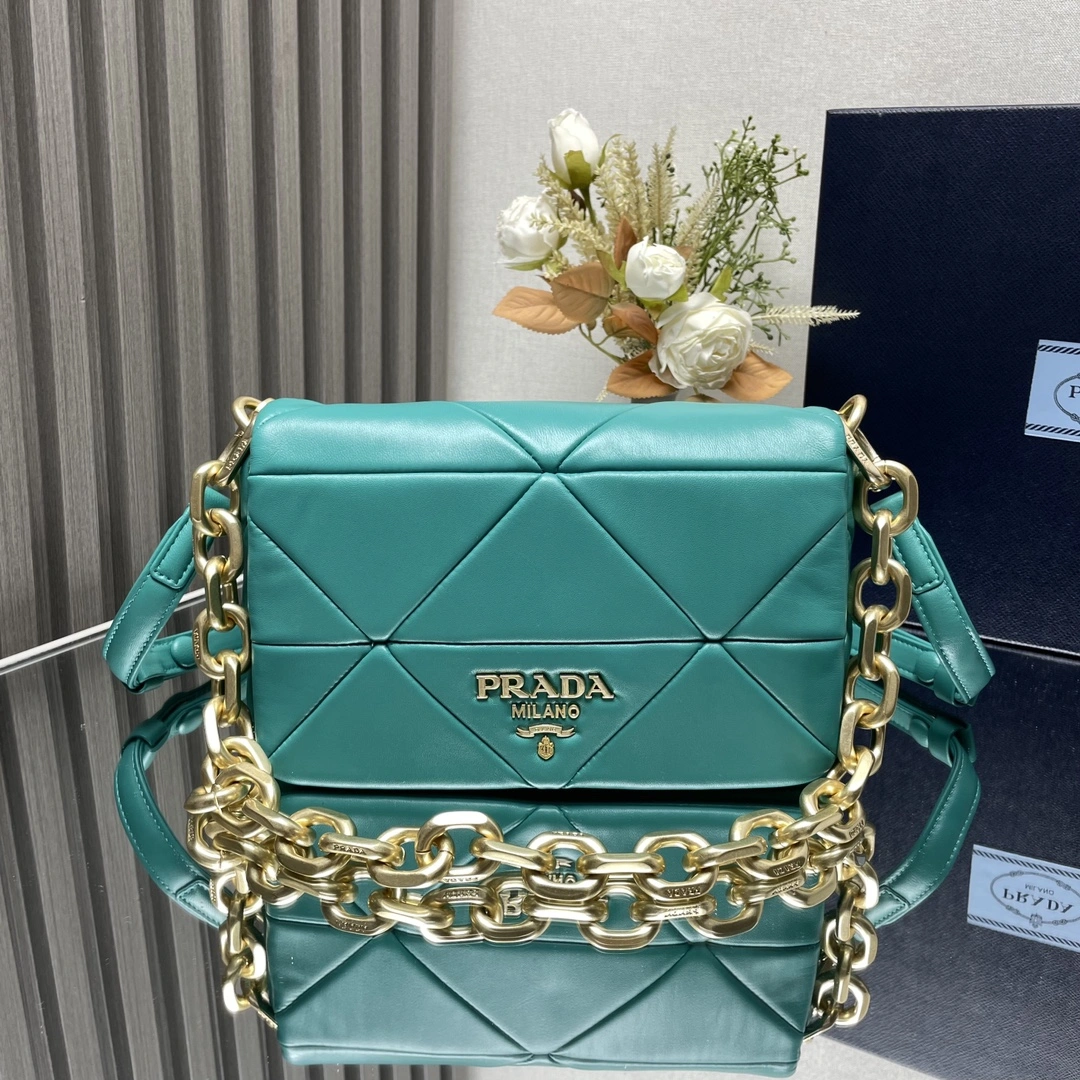 Prada Satchel Bags Attractive 71665