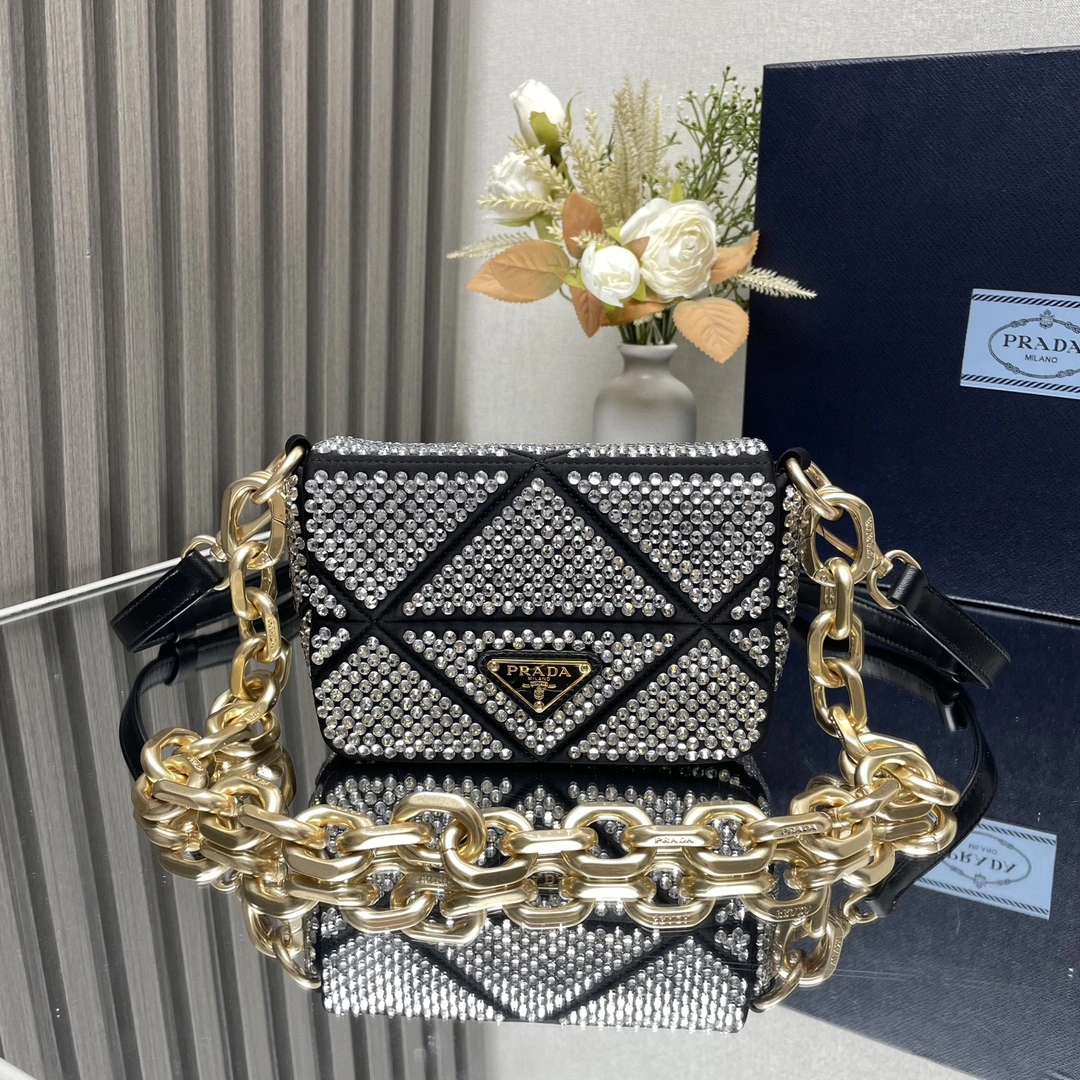 Prada Satchel Bags Neat 71666