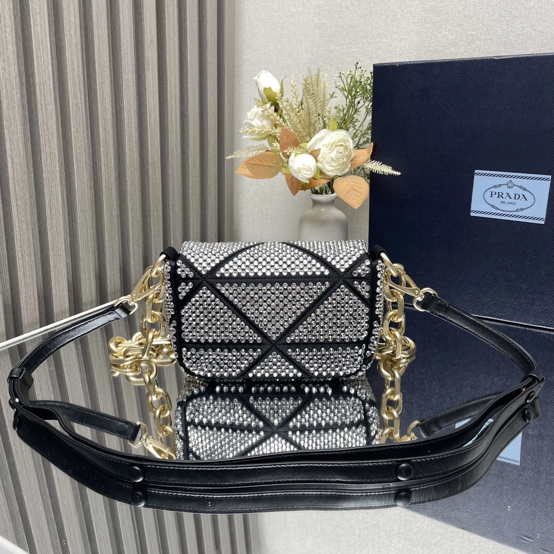 Prada Satchel Bags Neat 71666