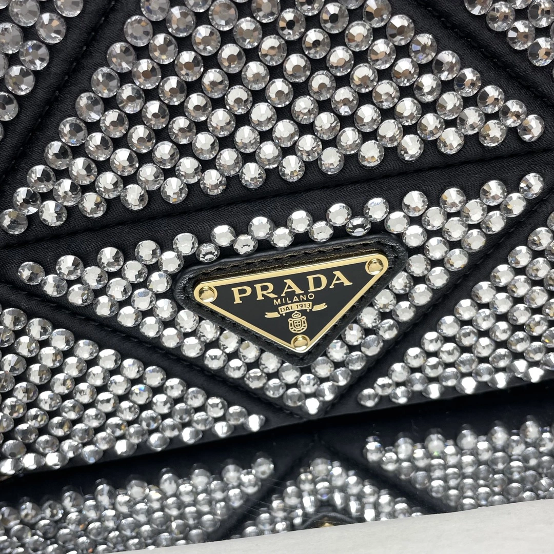 Prada Satchel Bags Neat 71666