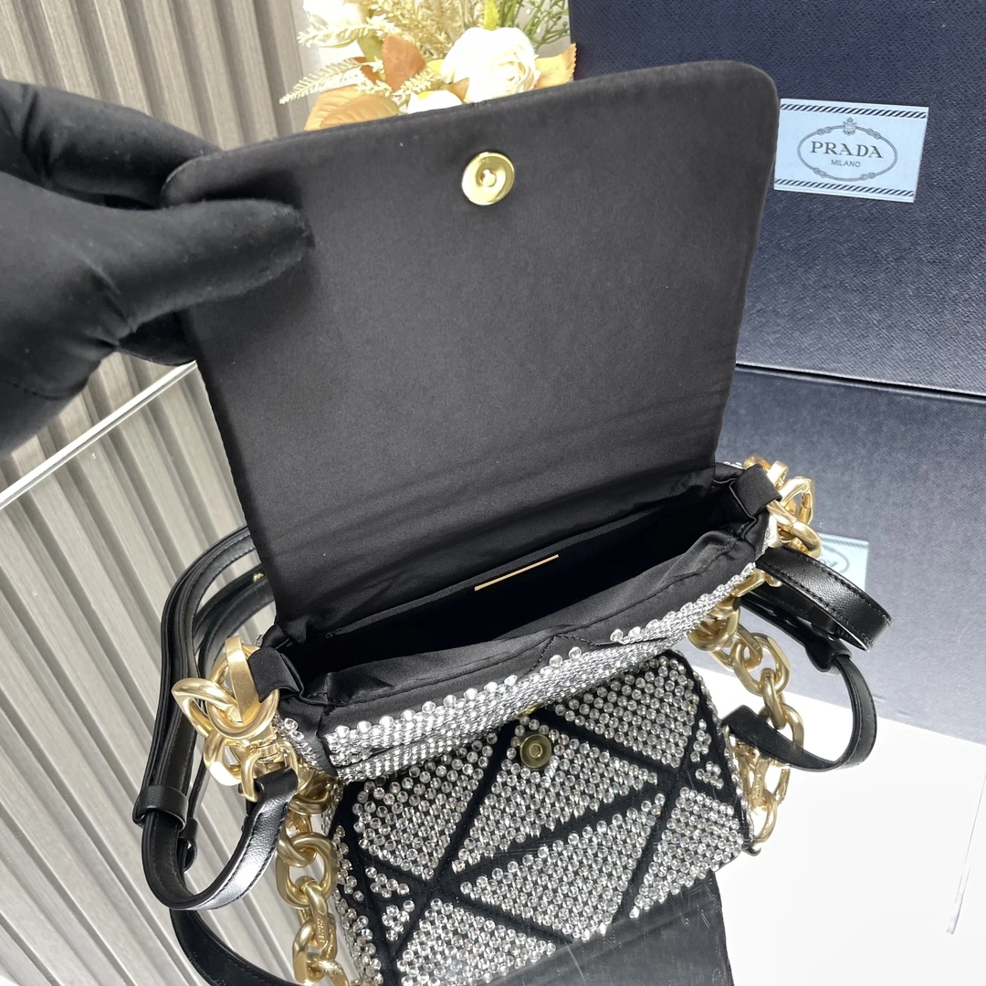 Prada Satchel Bags Neat 71666