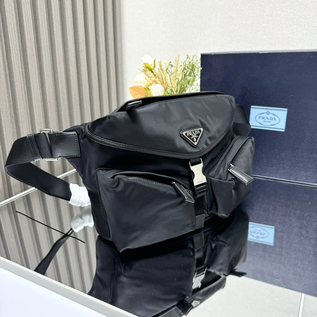 Unisex Prada Satchel Bags 71662
