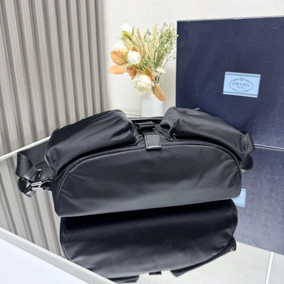 Unisex Prada Satchel Bags 71662