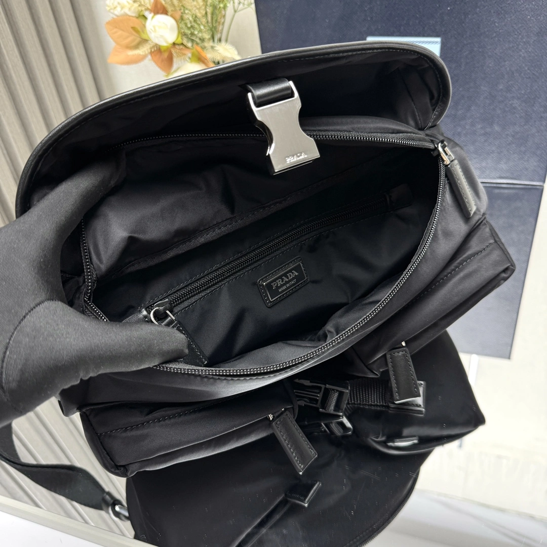 Unisex Prada Satchel Bags 71662