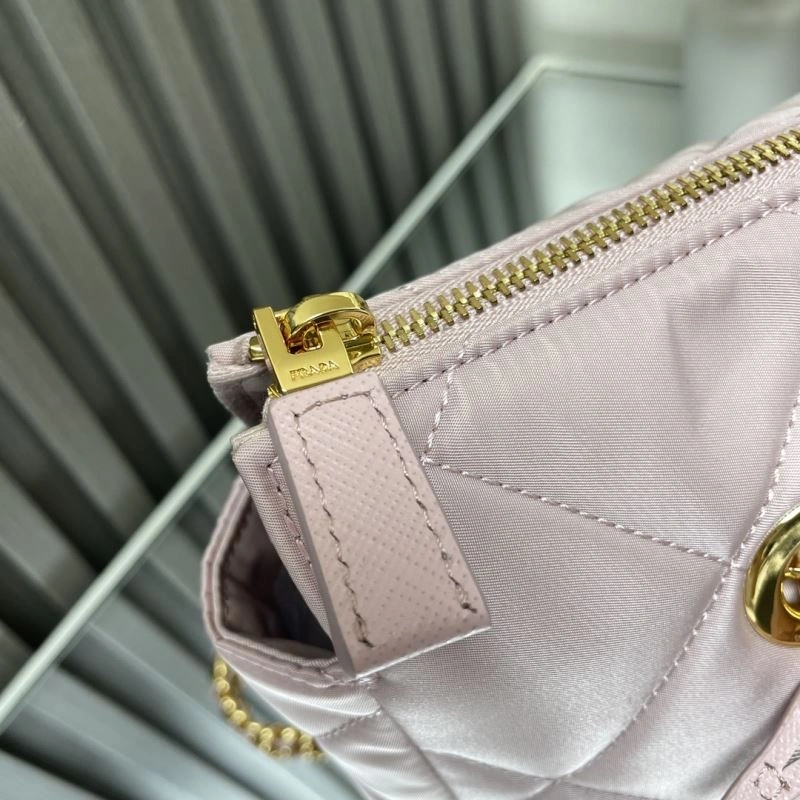 Resilient Prada Satchel Bags 66583