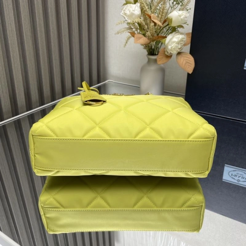Prada Satchel Bags Attractive 66561
