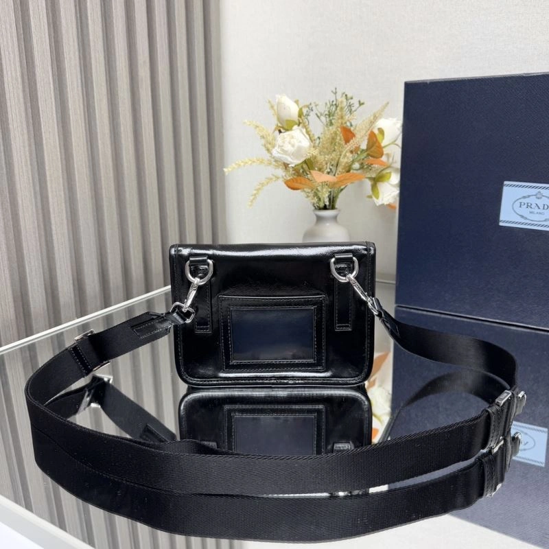 Prada Satchel Bags Elegant 60798