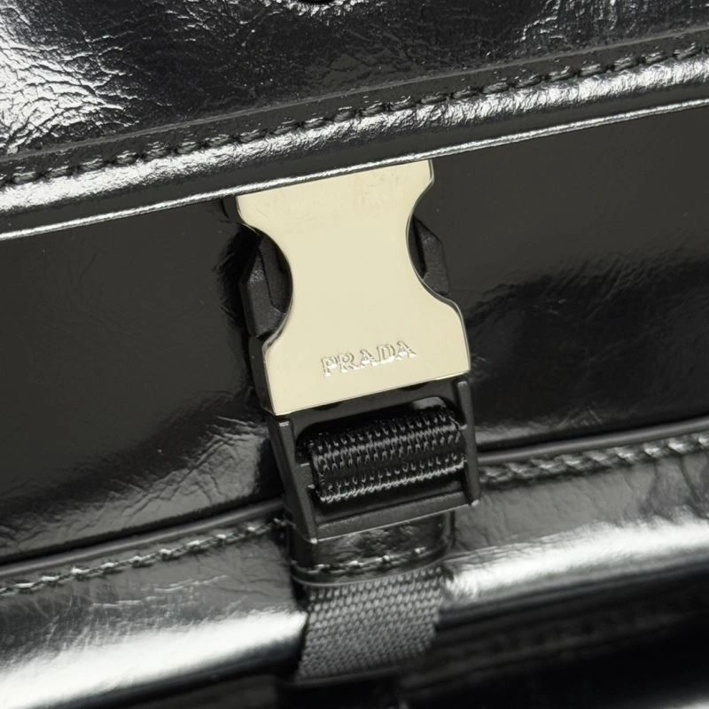 Prada Satchel Bags Elegant 60798