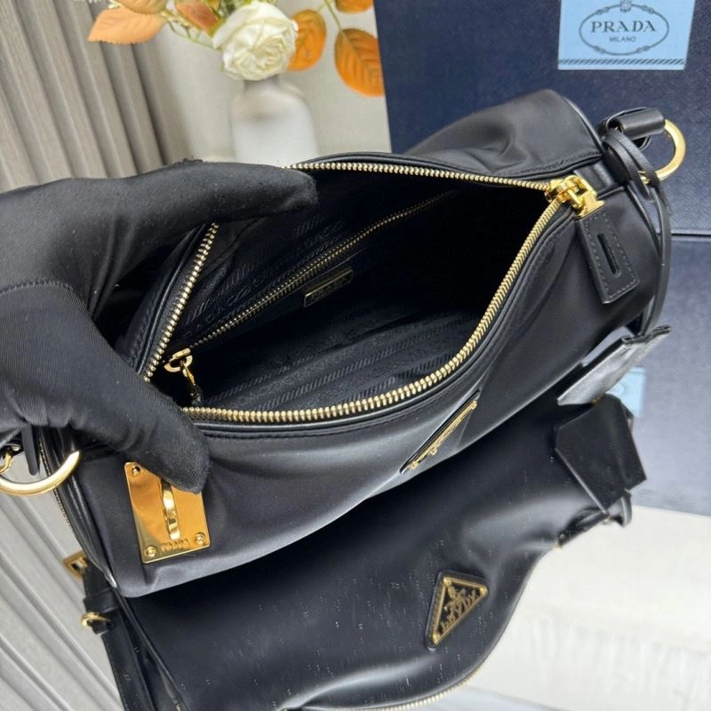 Prada Satchel Bags Versatile 60790