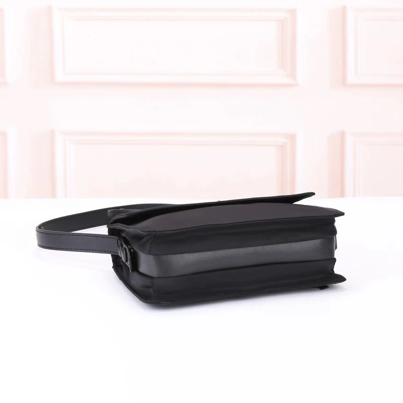 Effortless Prada Satchel Bags 85010