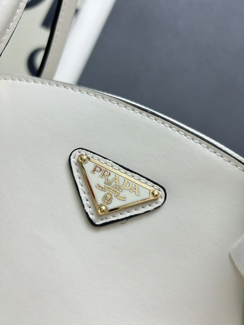 Effortless Prada Satchel Bags 82987