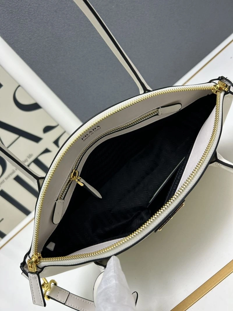 Effortless Prada Satchel Bags 82987