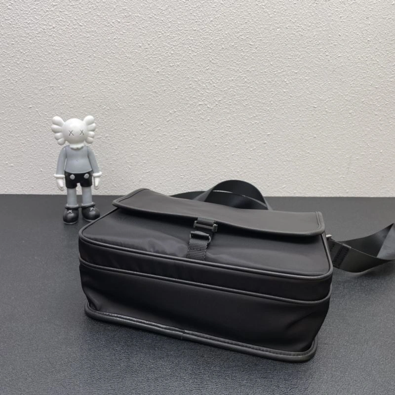 Prada Satchel Bags Snug 82978