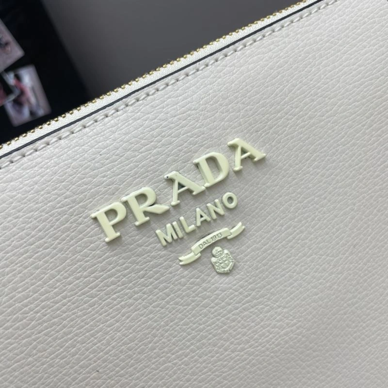 Prada Satchel Bags Snug 82947