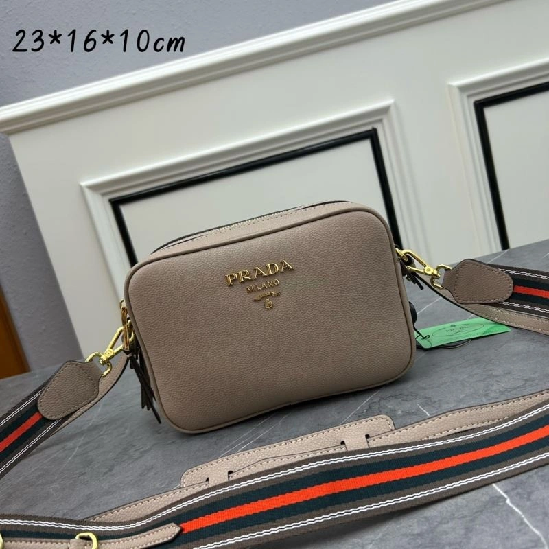 Effortless Prada Satchel Bags 82913