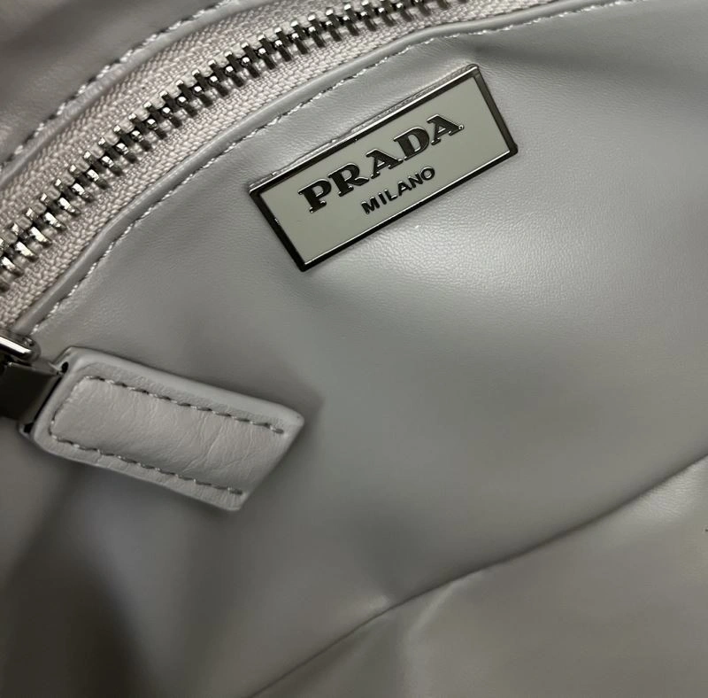 Prada Satchel Bags Stylish 82918