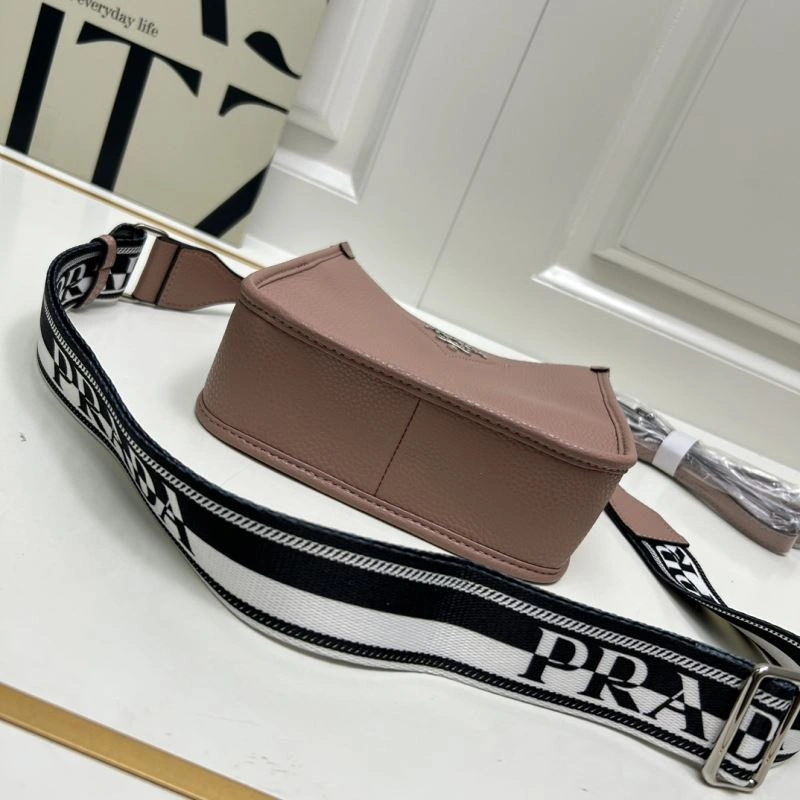 Prada Satchel Bags Sporty 82895