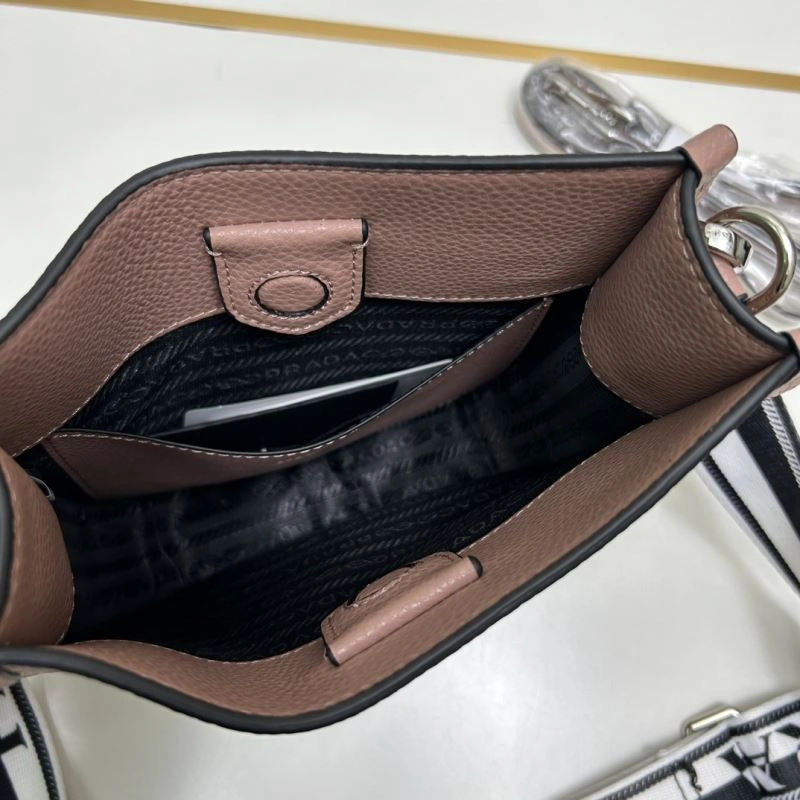 Prada Satchel Bags Sporty 82895