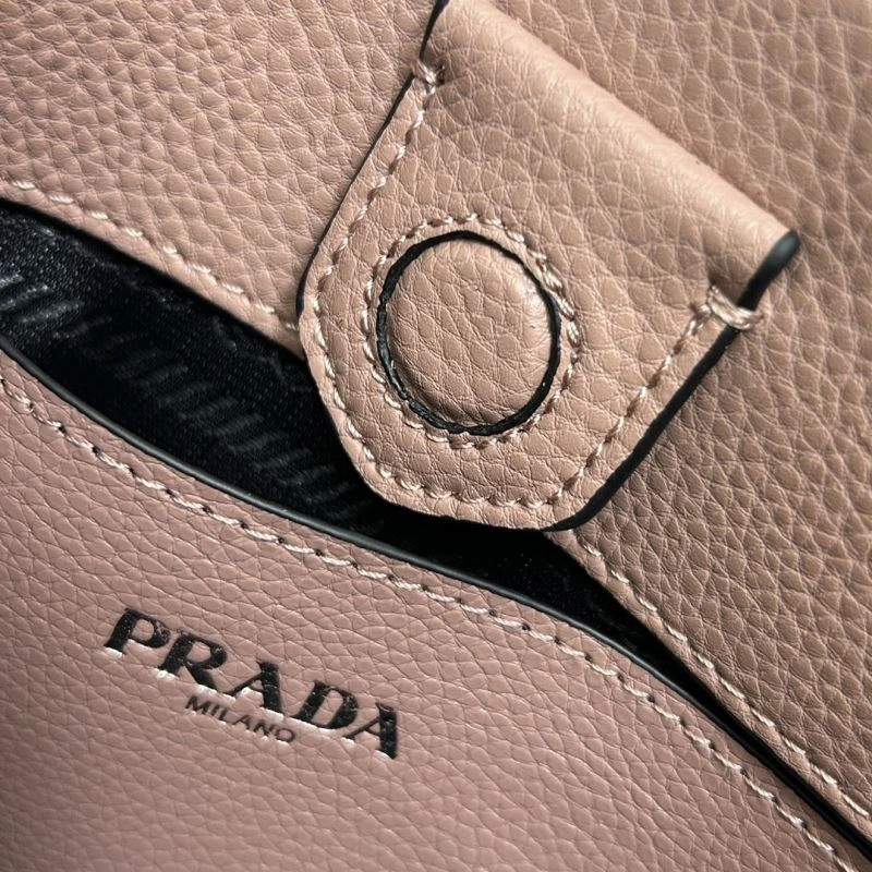 Prada Satchel Bags Sporty 82895