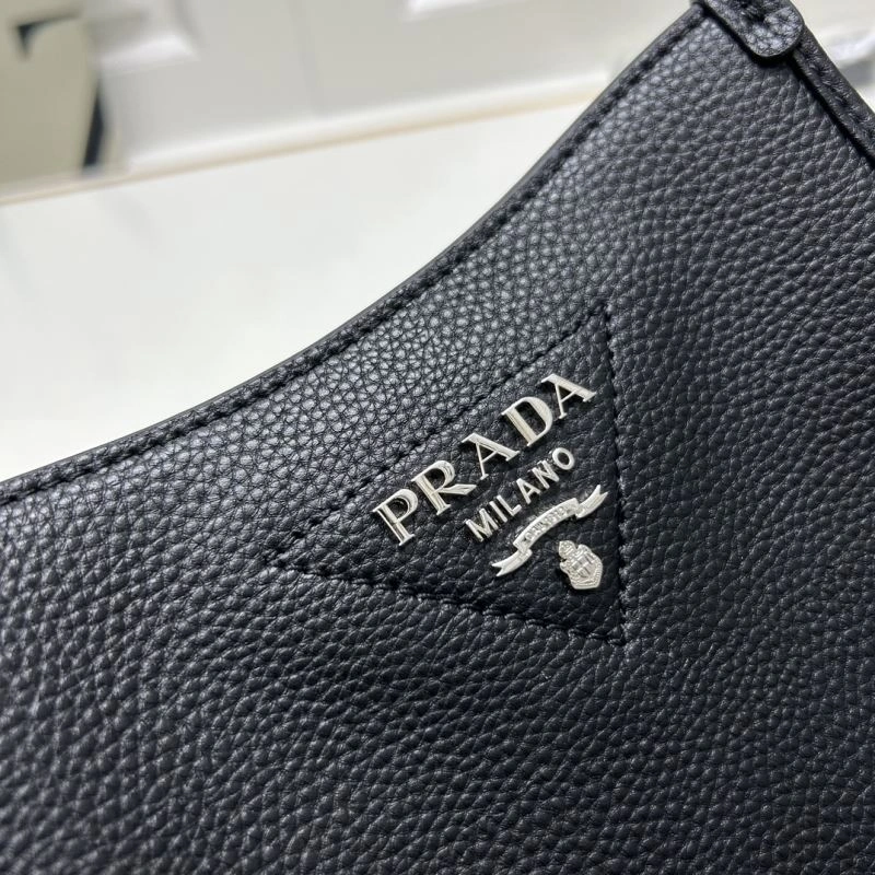 Stretchable Prada Satchel Bags 82930