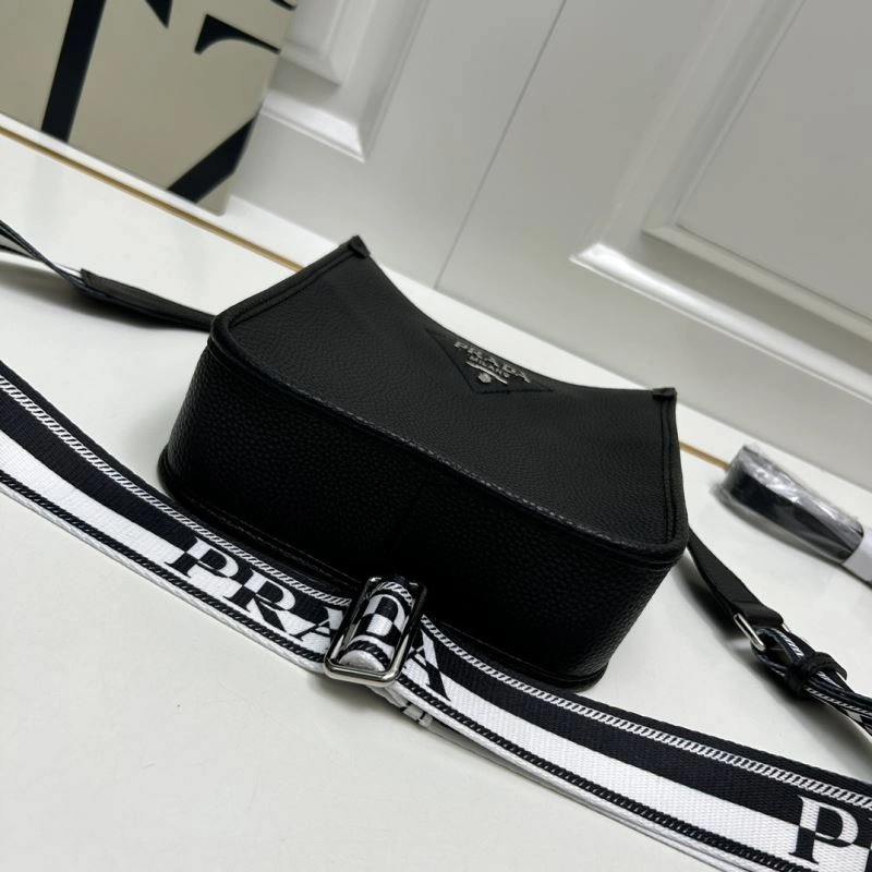 Stretchable Prada Satchel Bags 82930