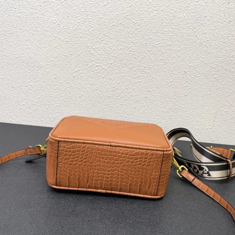 Prada Satchel Bags Sporty 82898