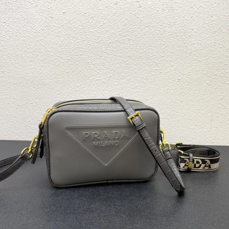 Minimalist Prada Satchel Bags 82850