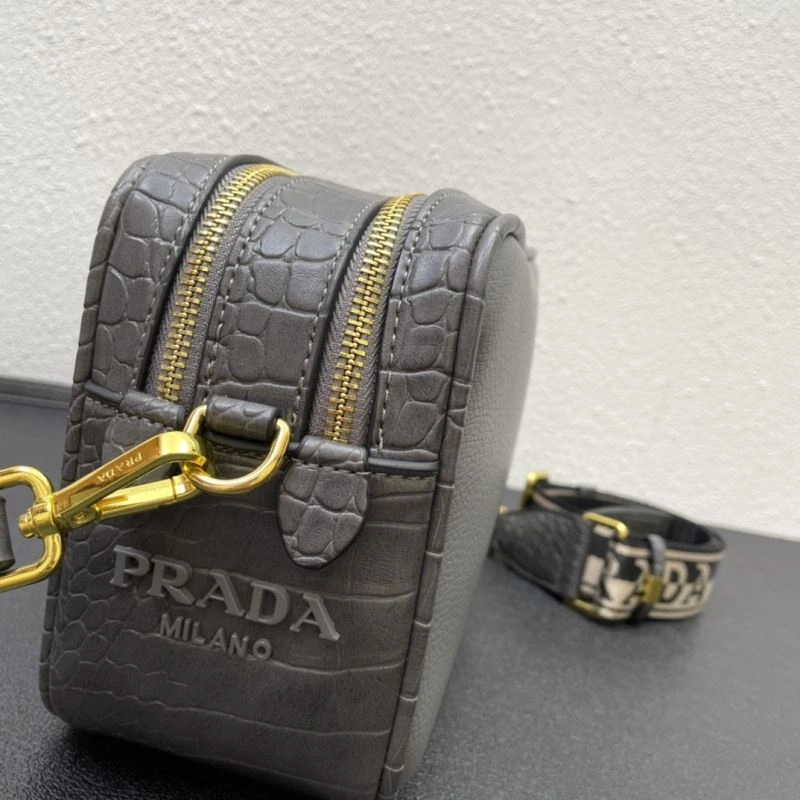 Minimalist Prada Satchel Bags 82850