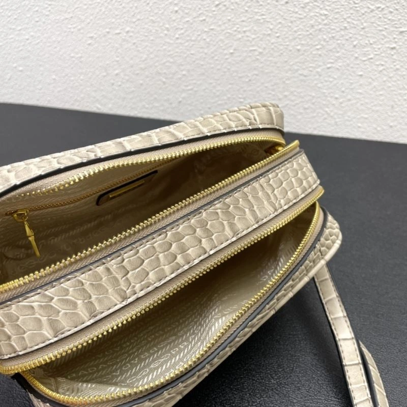 Prada Satchel Bags Breathable 82852