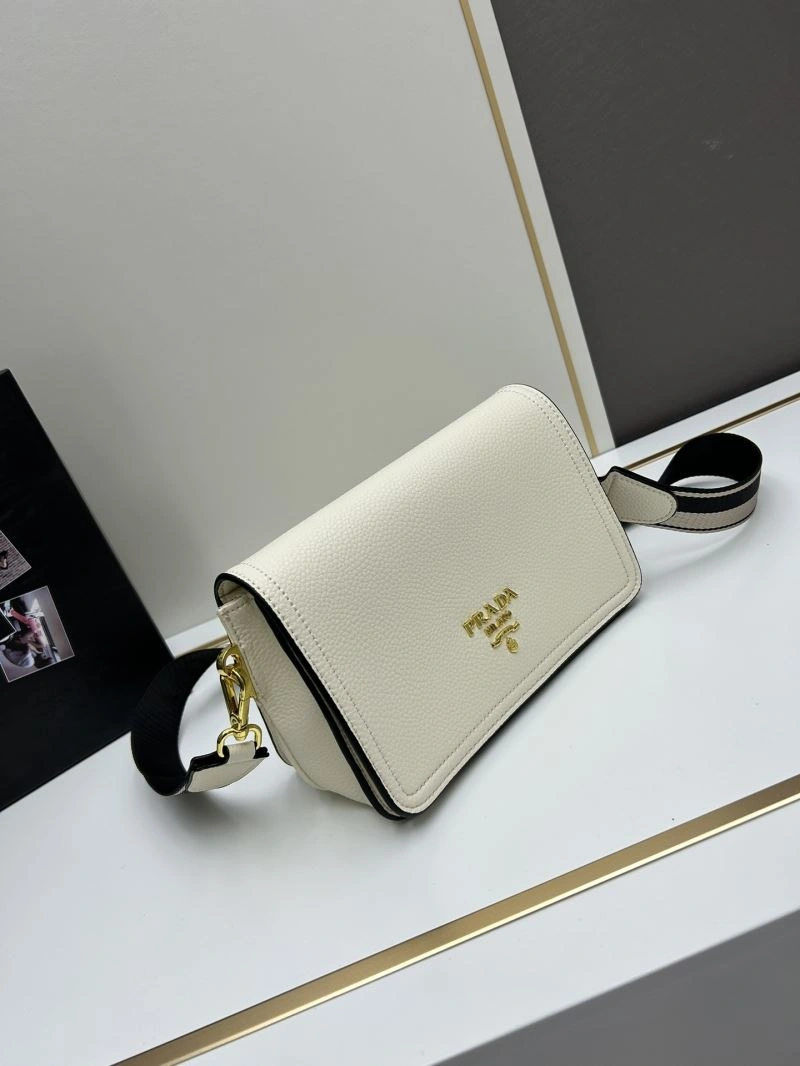 Prada Satchel Bags Versatile 82825