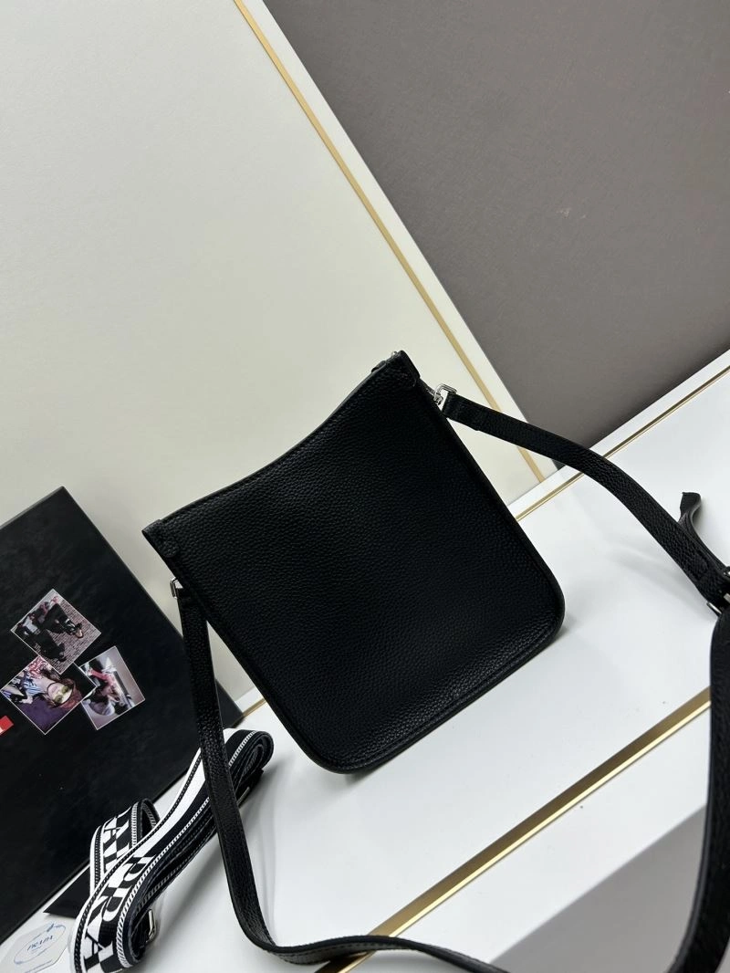 Flexible Prada Satchel Bags 82812