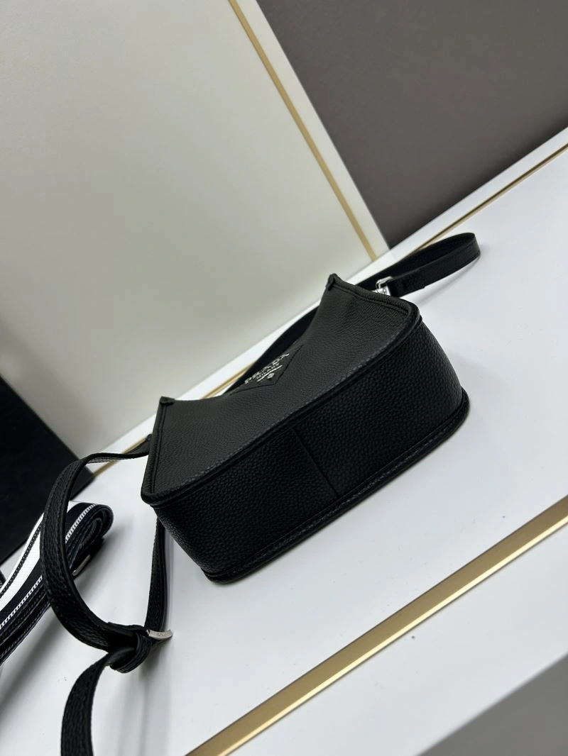 Flexible Prada Satchel Bags 82812