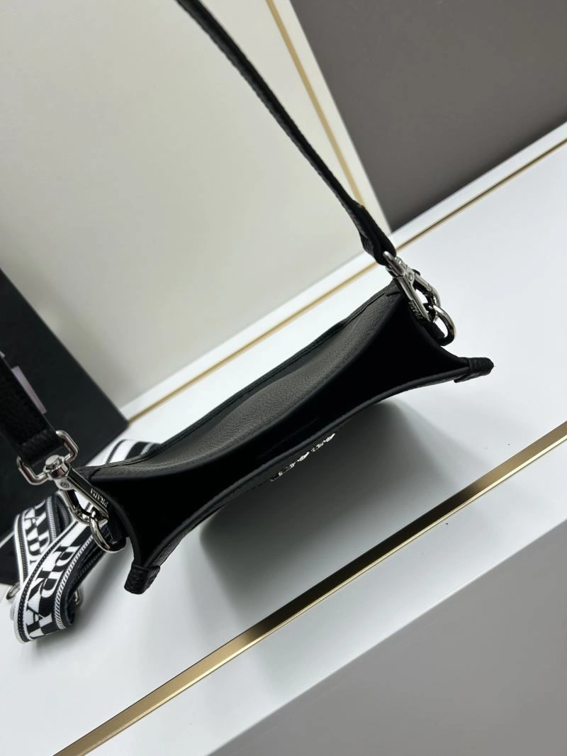 Flexible Prada Satchel Bags 82812