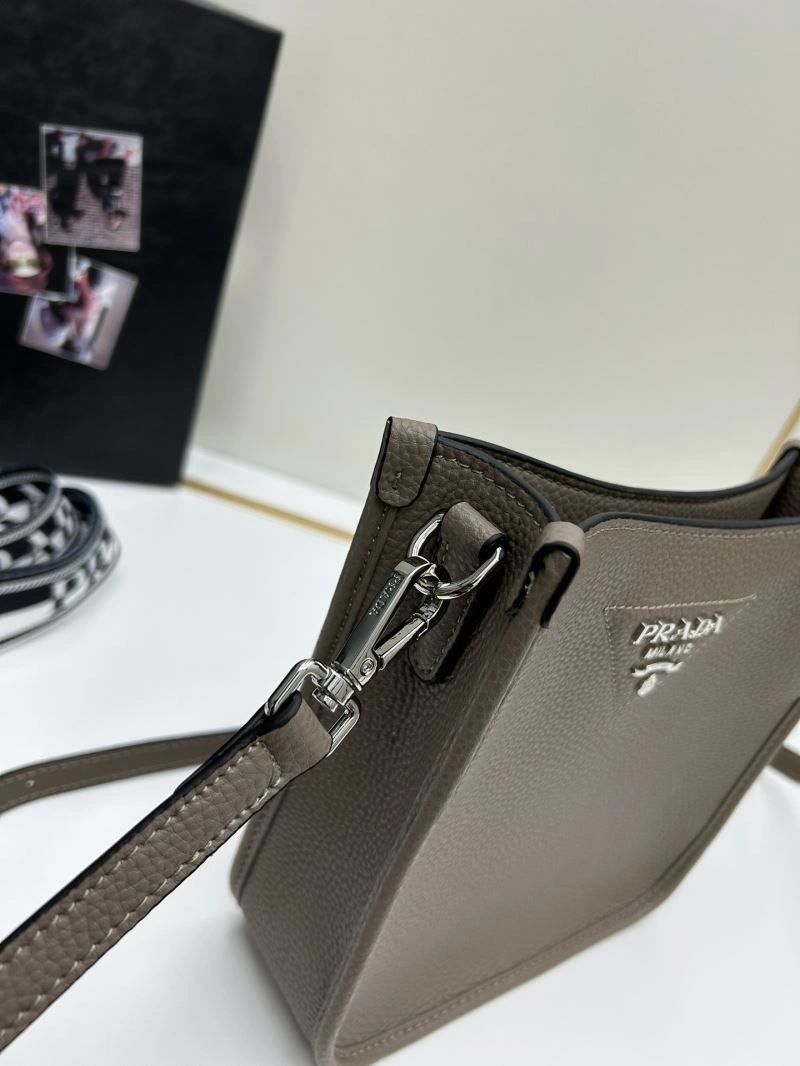 Snug Prada Satchel Bags 82811