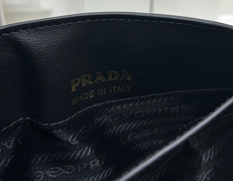 Contemporary Prada Satchel Bags 82781