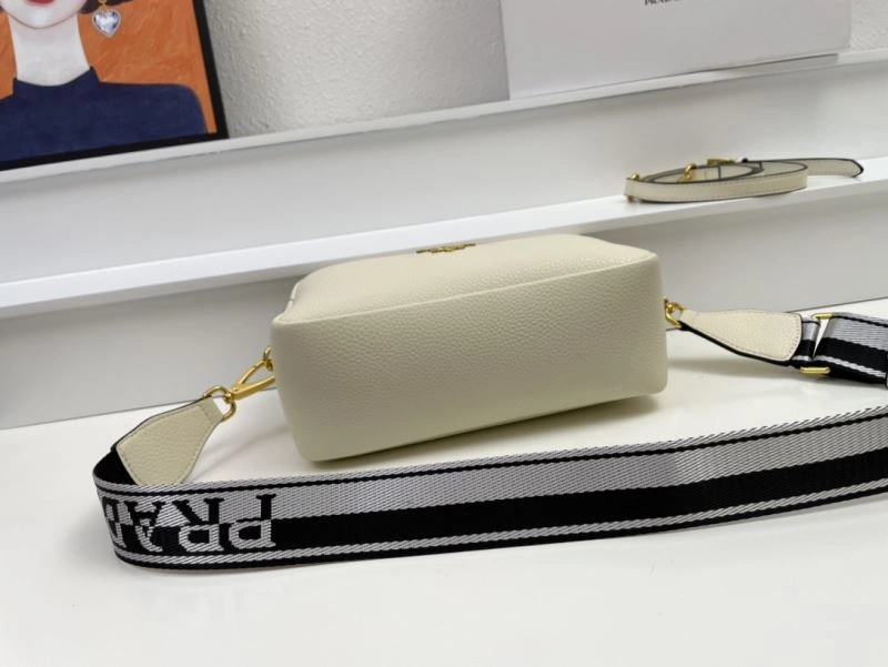 Bright Prada Satchel Bags 82766