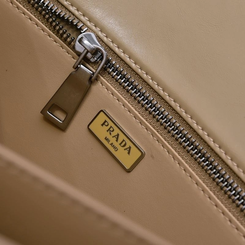 Flexible Prada Satchel Bags 88422