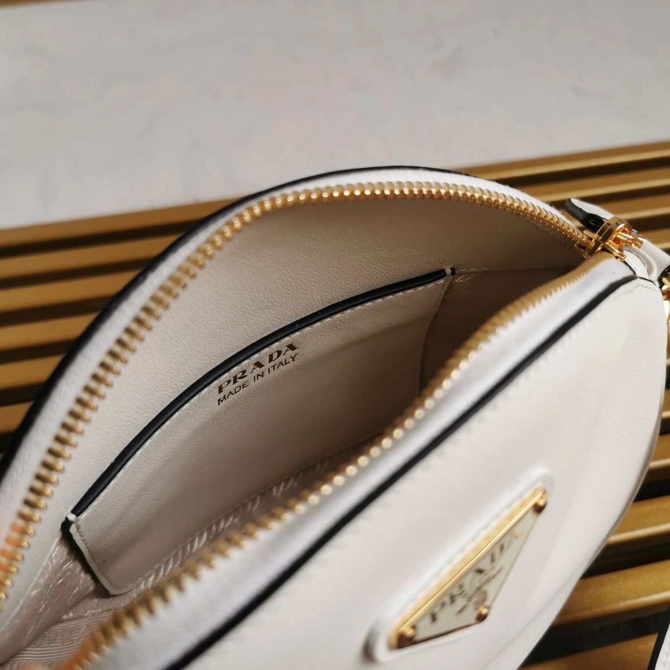 Resilient Prada Satchel Bags 73648