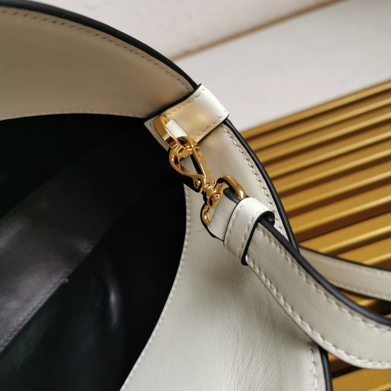 Reliable Prada Satchel Bags 73619