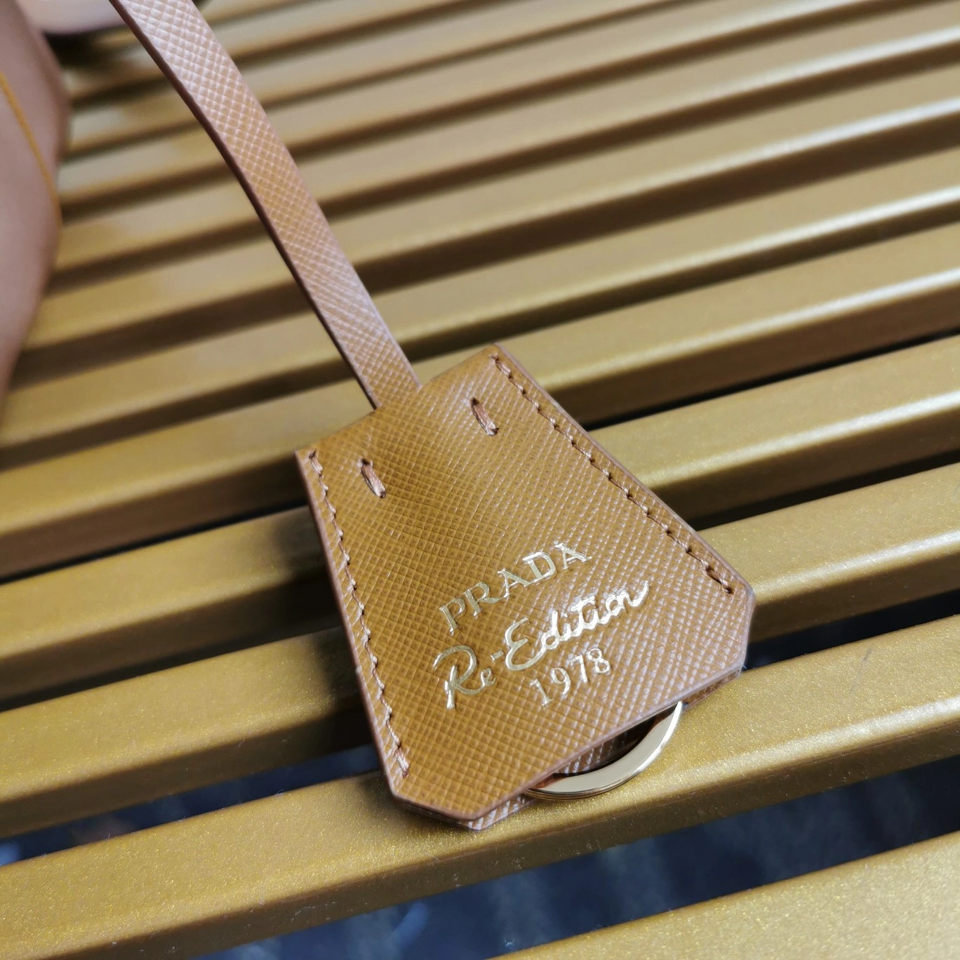 Prada Satchel Bags FreshLook 73605